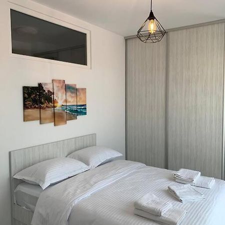Cozy Apartment In The Center Of Cluj Napoca Bagian luar foto