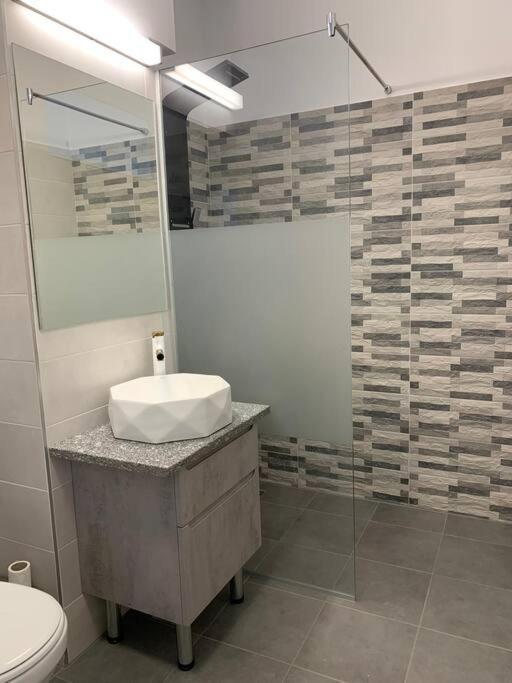 Cozy Apartment In The Center Of Cluj Napoca Bagian luar foto